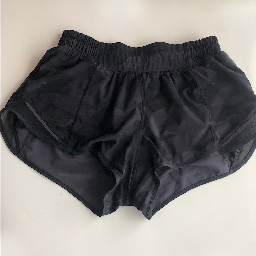 Hotty Hot Shorts Size 4 2.5”